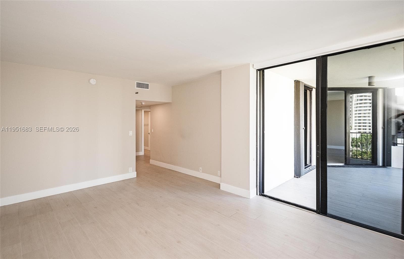 520 Brickell Key Dr A1010 photo 18