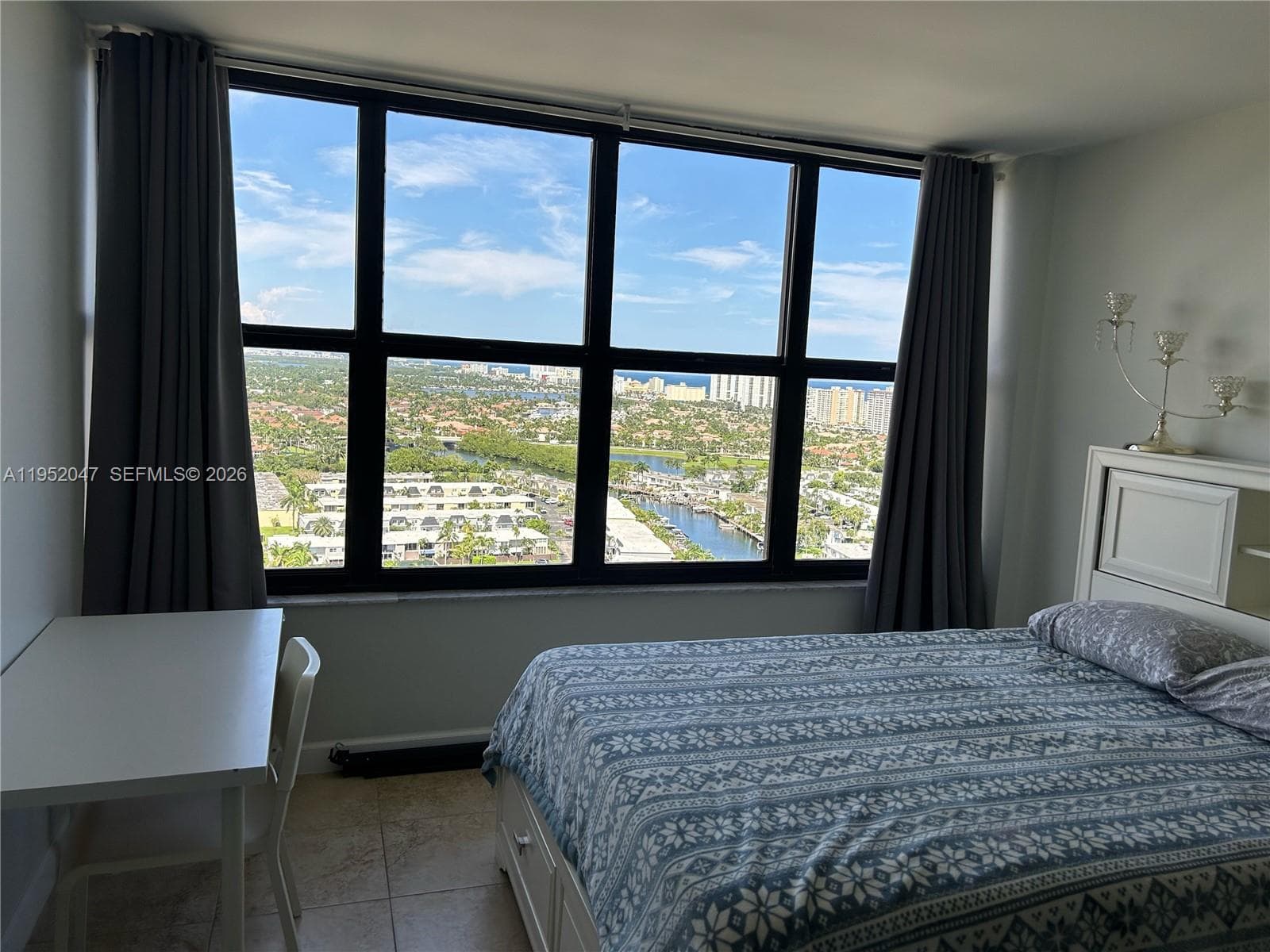 2500 Parkview Dr 2312 photo 23