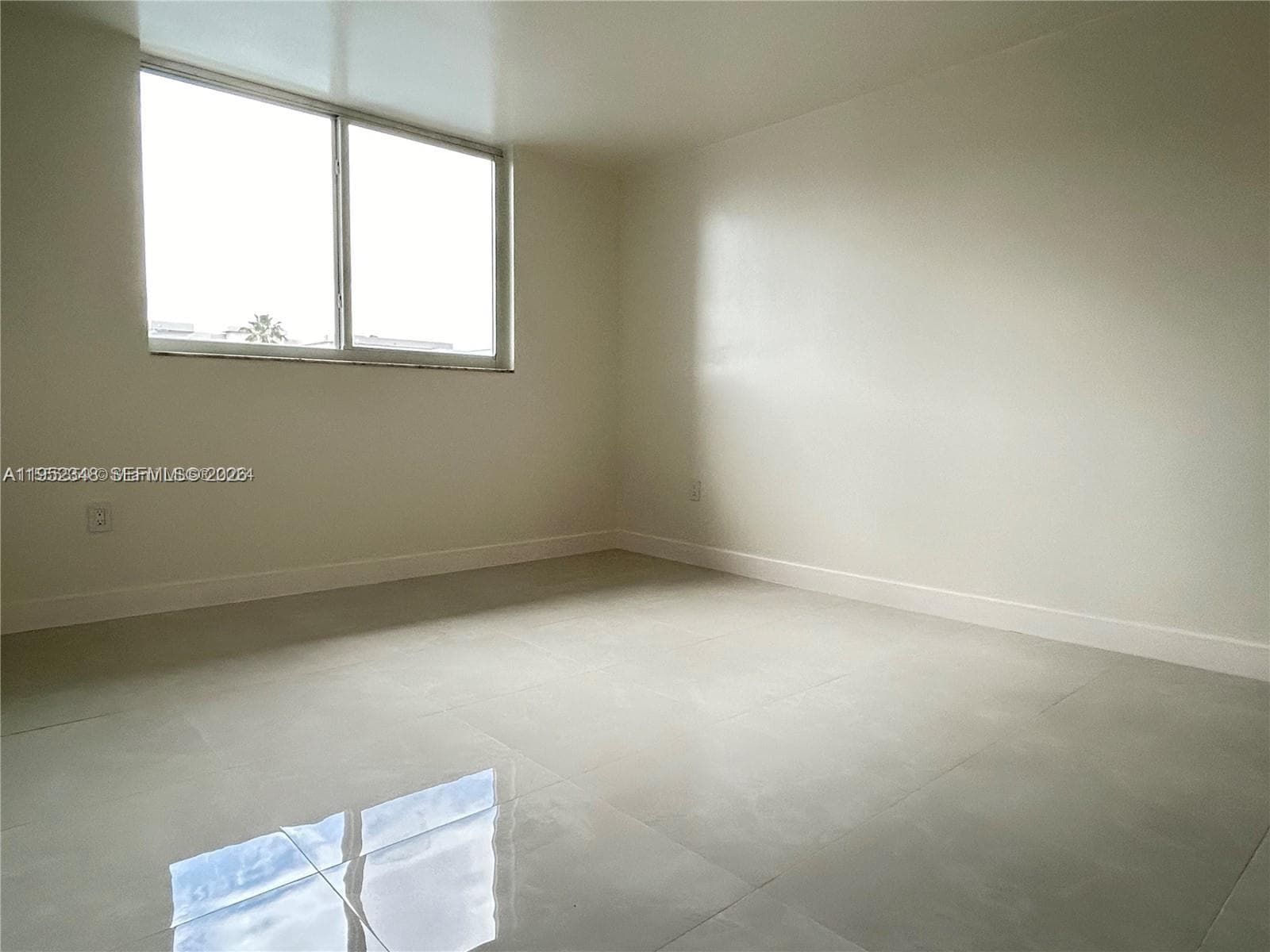 3550 NE 169th St 304 photo 21