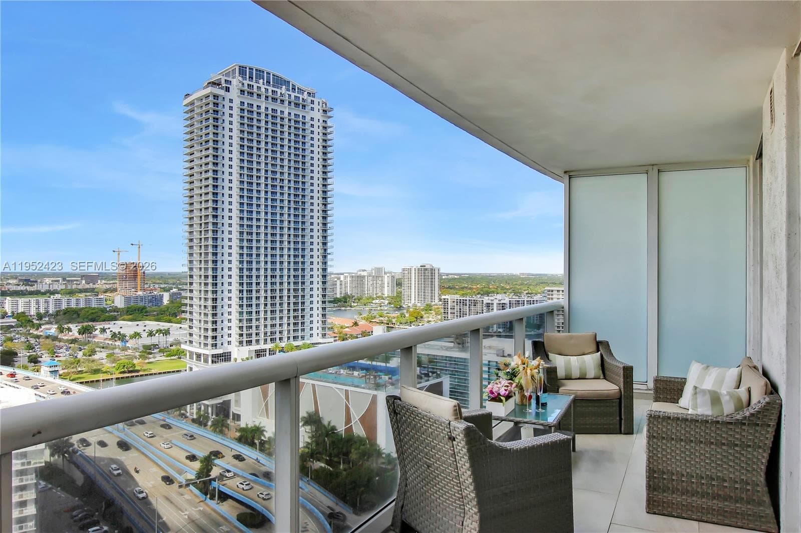 1800 Ocean Dr 2208 photo 22