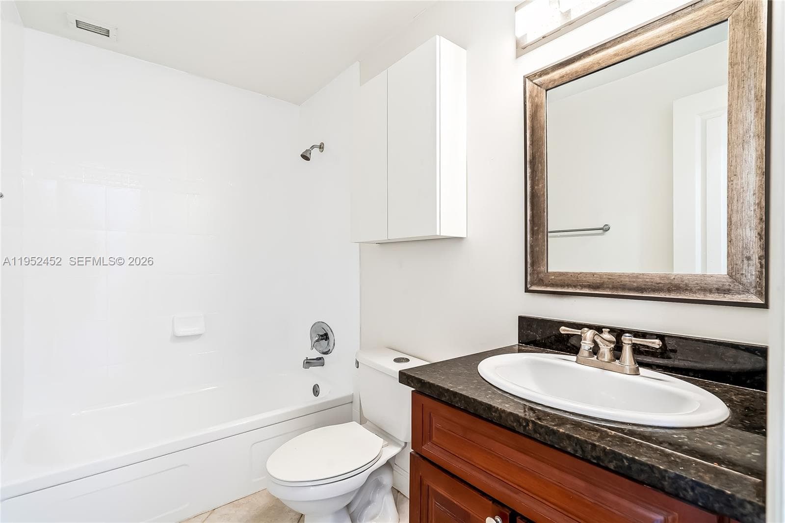 2895 NE 32nd St 207 photo 5