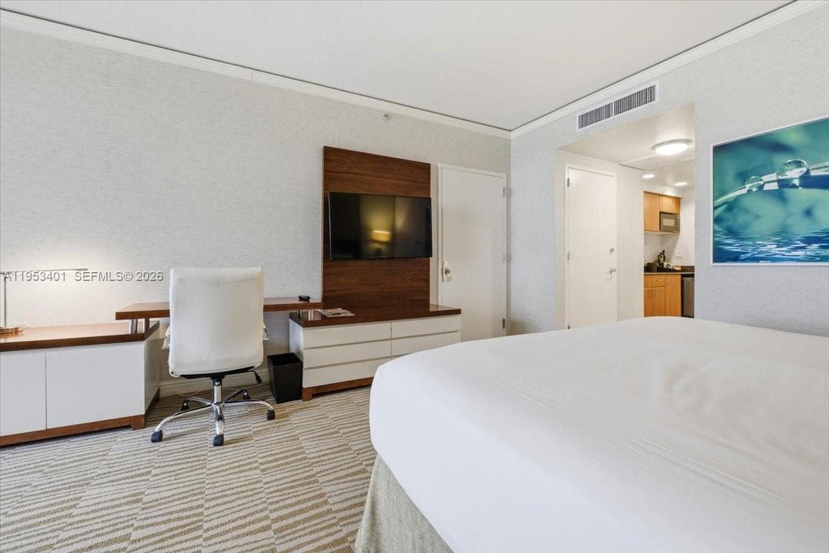 18001 Collins Ave 1111 photo 11