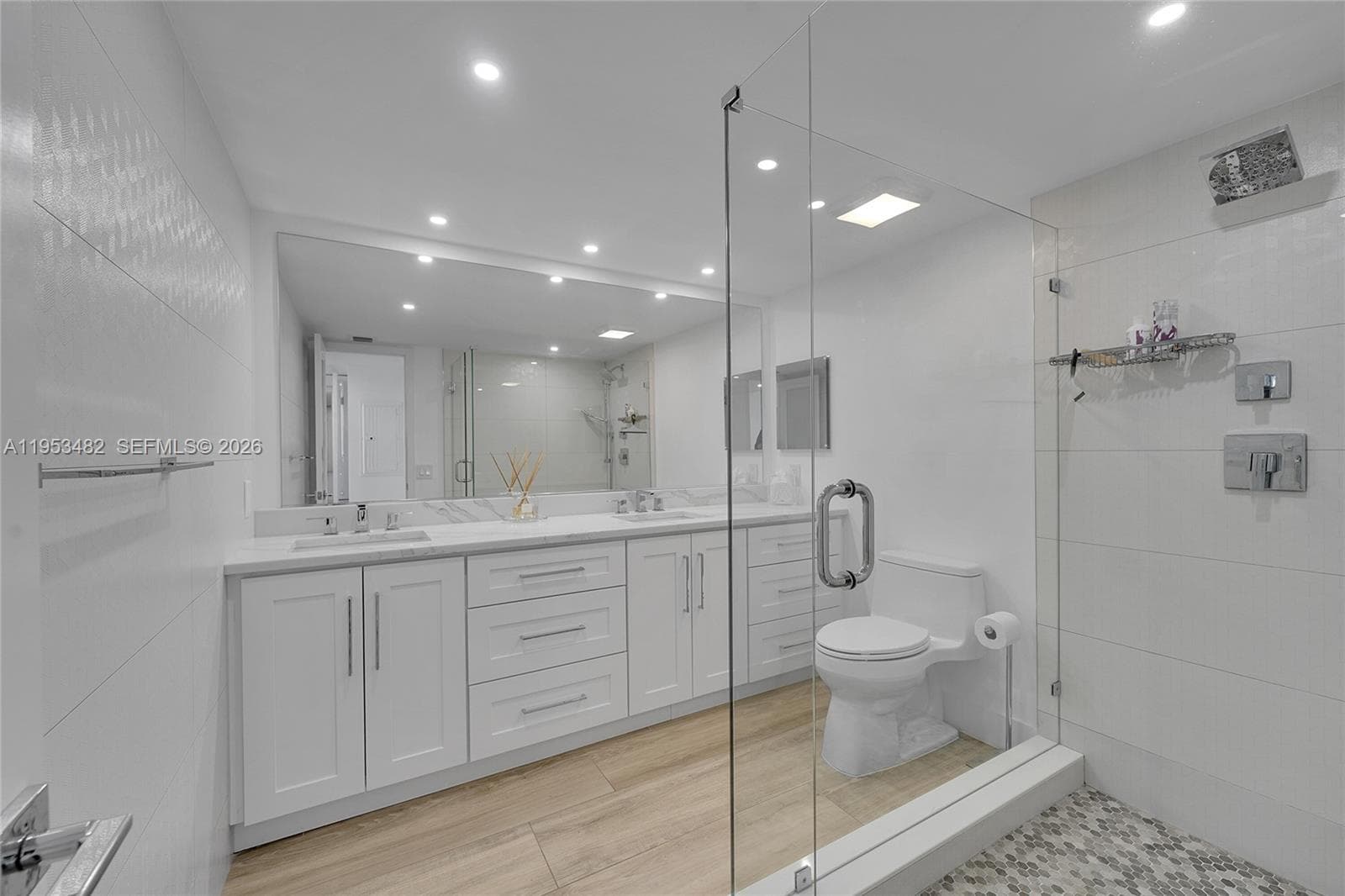 936 Intracoastal Dr 7G photo 20