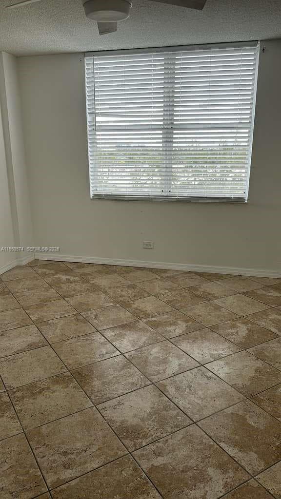 3660 NE 166TH ST 609 photo 16