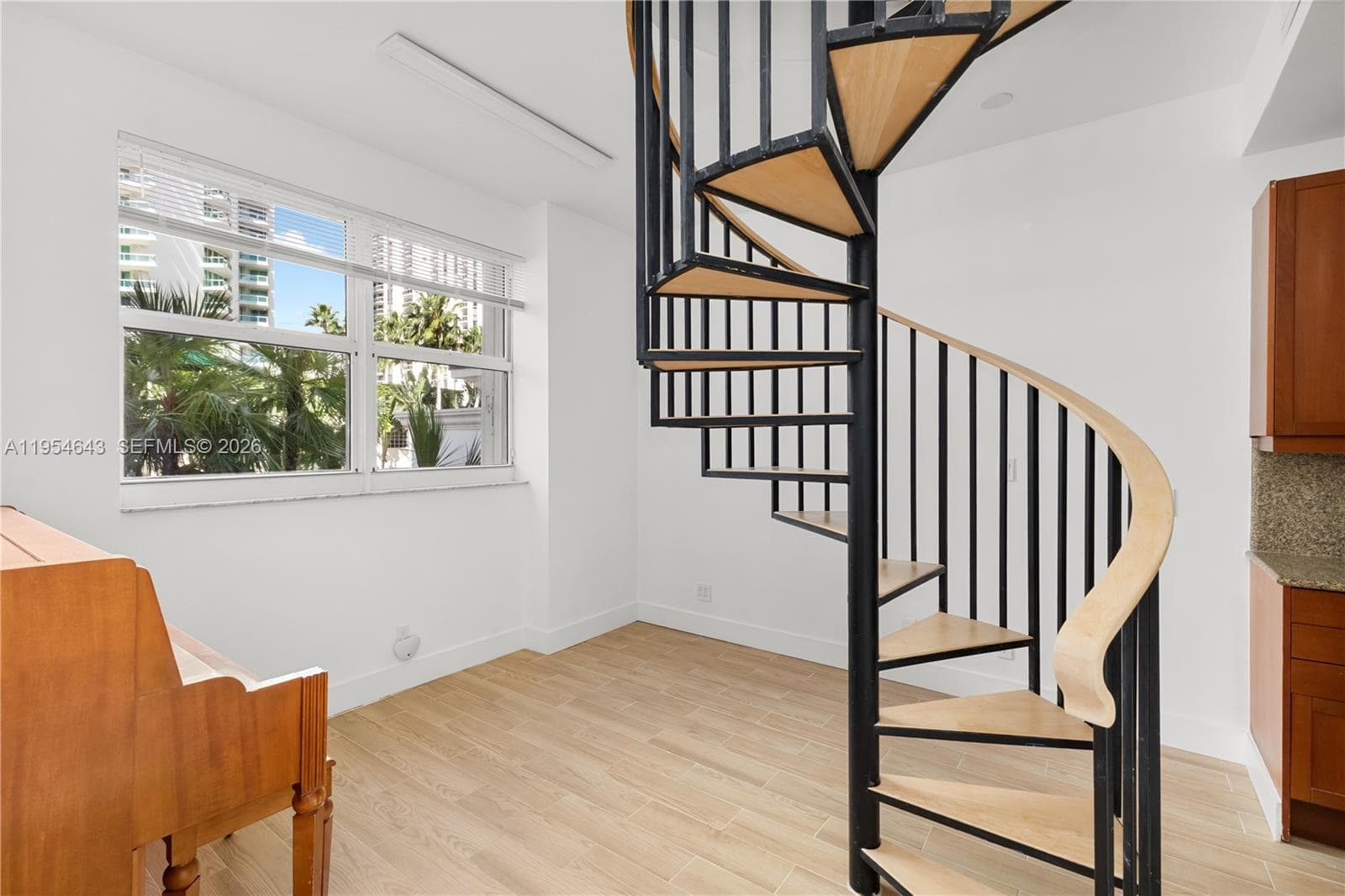 20165 NE 39th Pl 303 & 204 photo 11