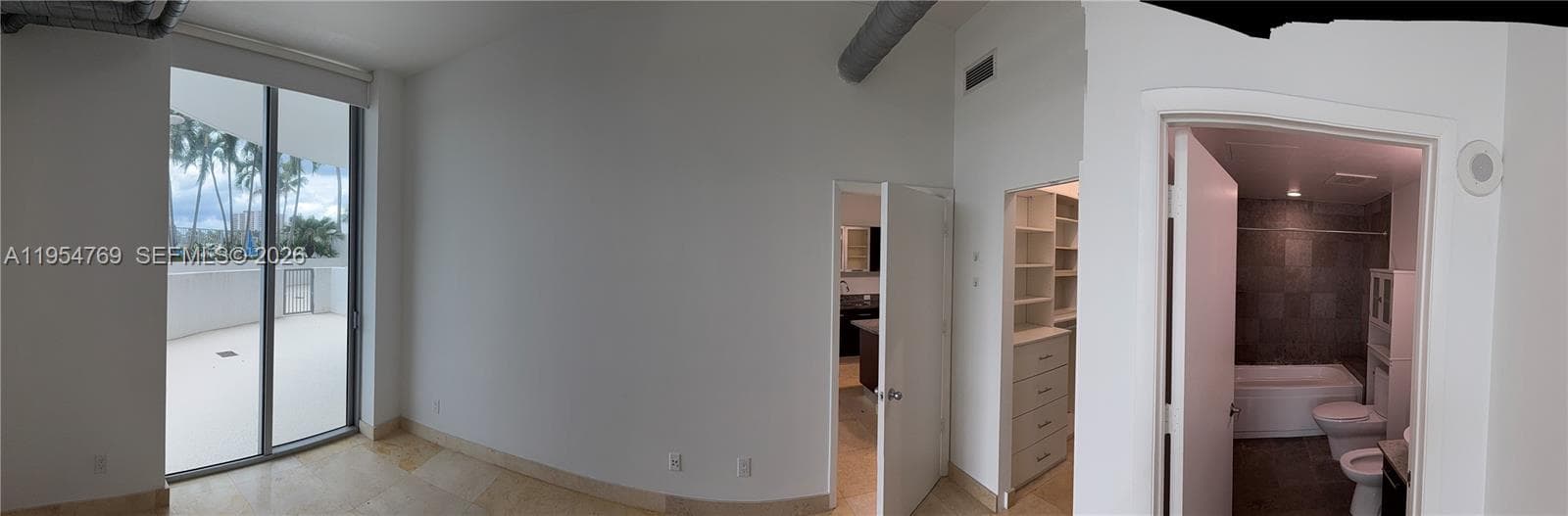 3029 NE 188th St 319 photo 4