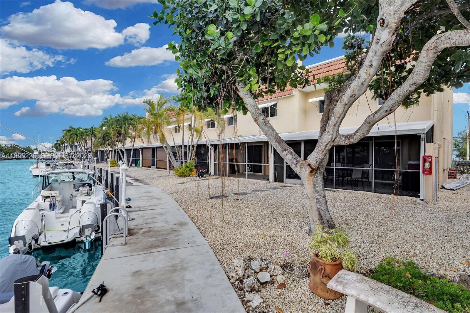 423 Sombrero Beach Rd 9 photo 6