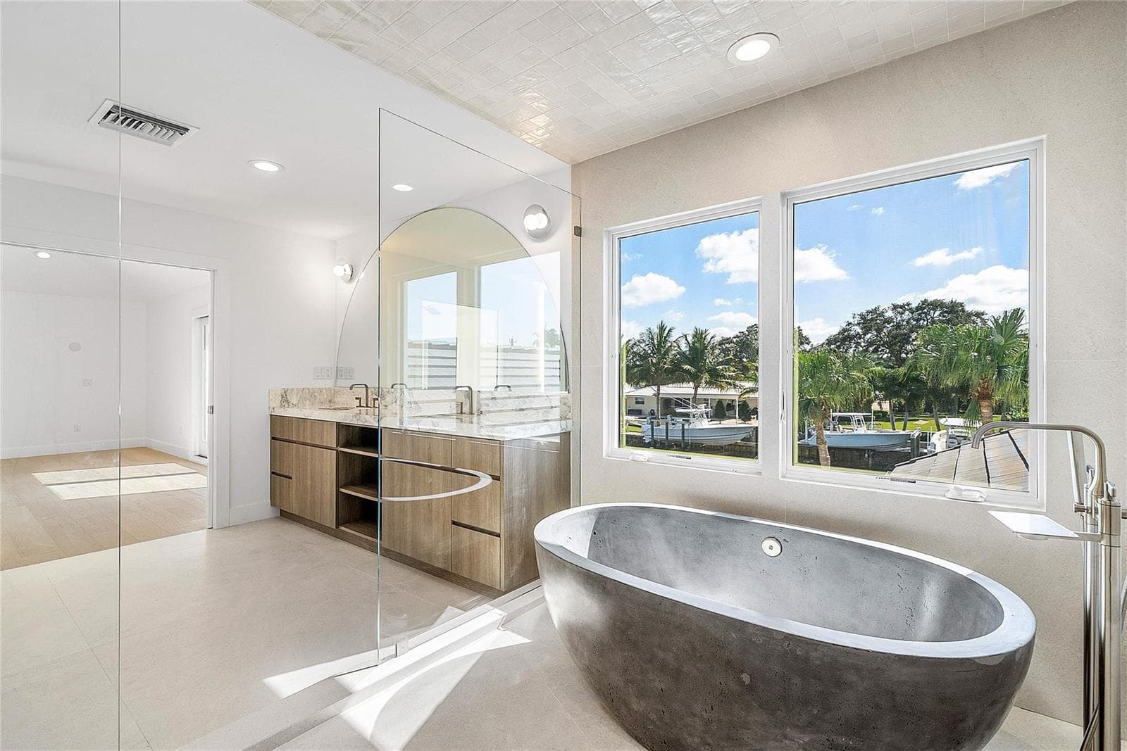 8 Leeward Circle photo 17