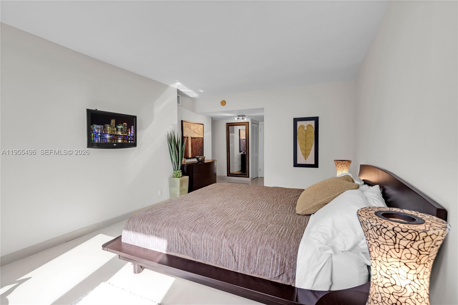 2301 Collins Ave 1006 photo 15