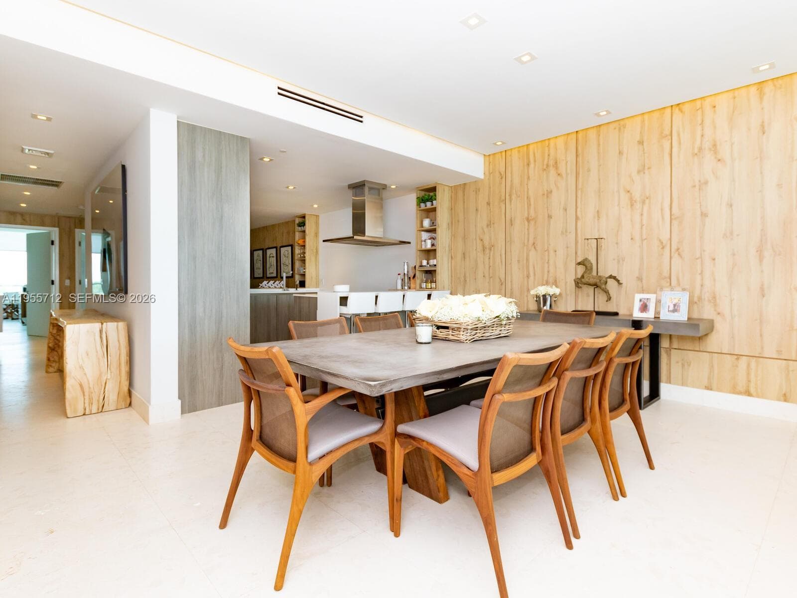 360 Ocean Dr 606S photo 6