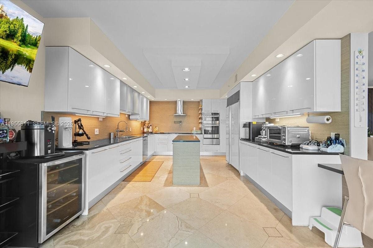 3101 Ocean Dr 3003 photo 16