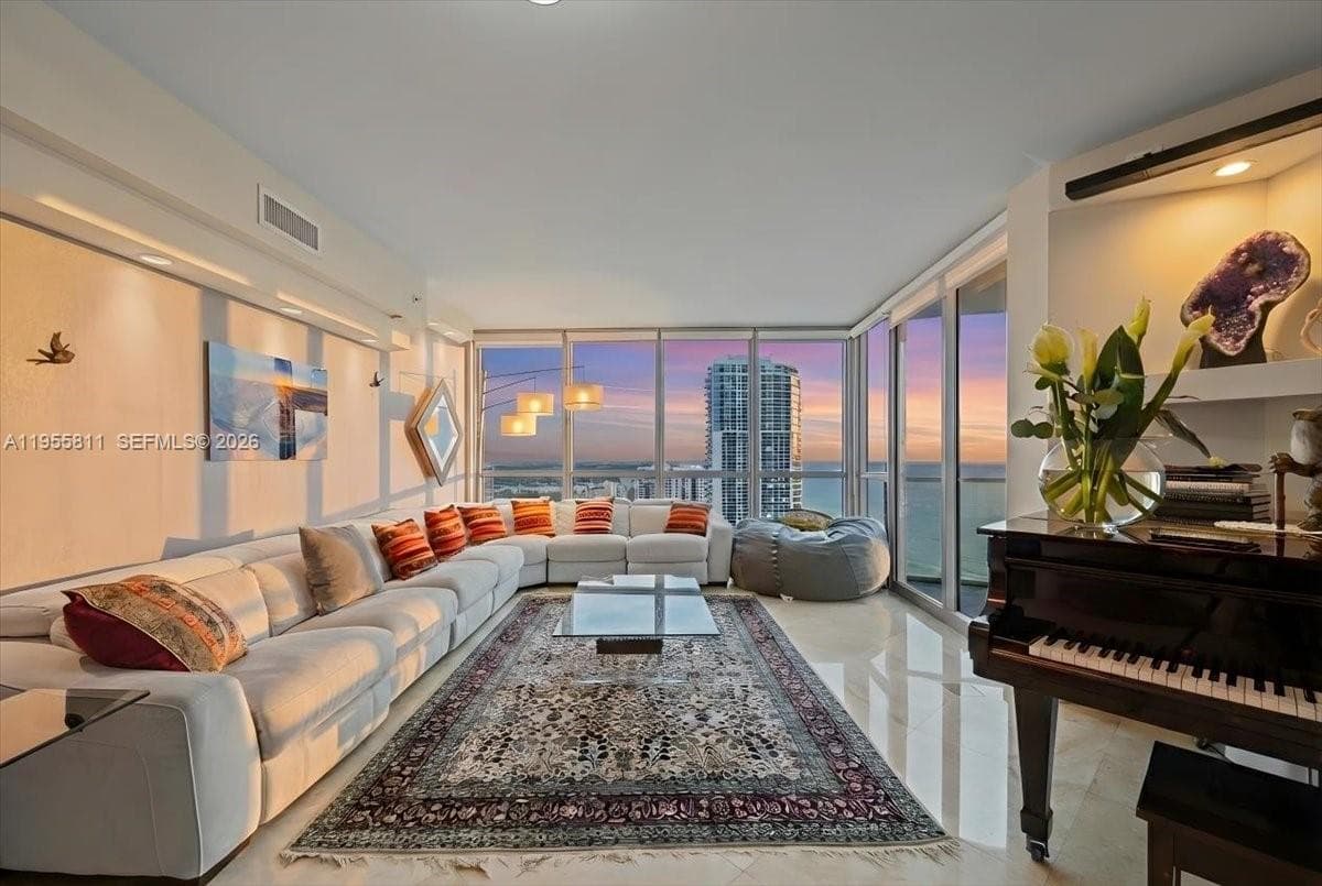 3101 Ocean Dr 3003 photo 9