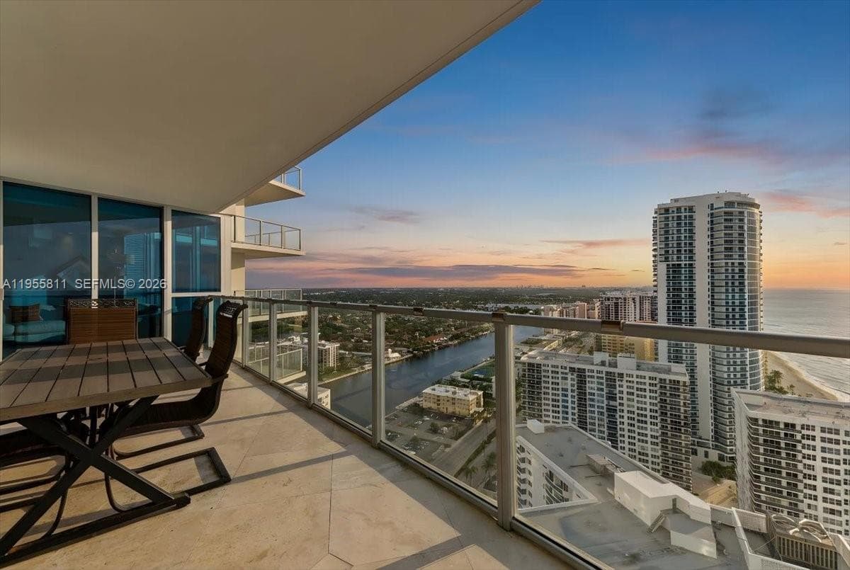 3101 Ocean Dr 3003 photo 11