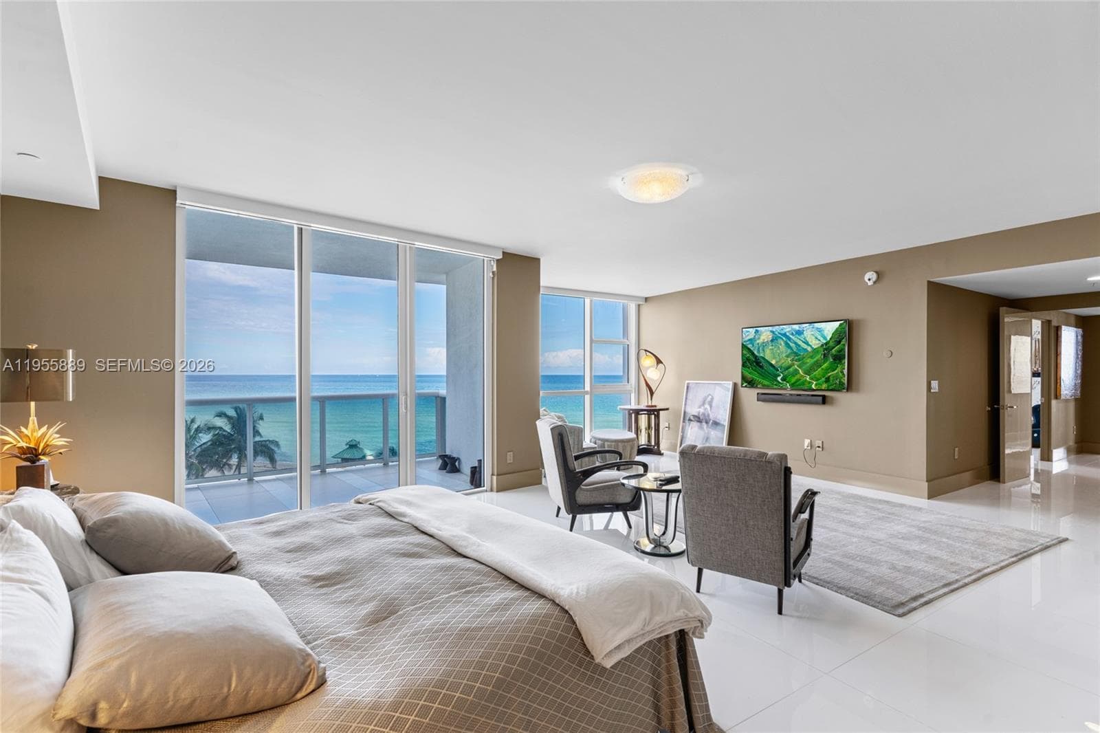 18201 Collins Ave 709 photo 21