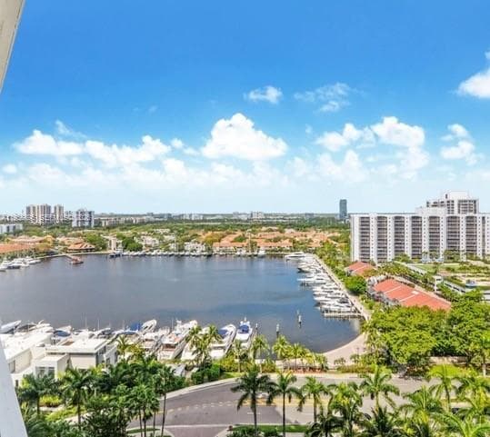21205 Yacht Club Dr 507 photo 7