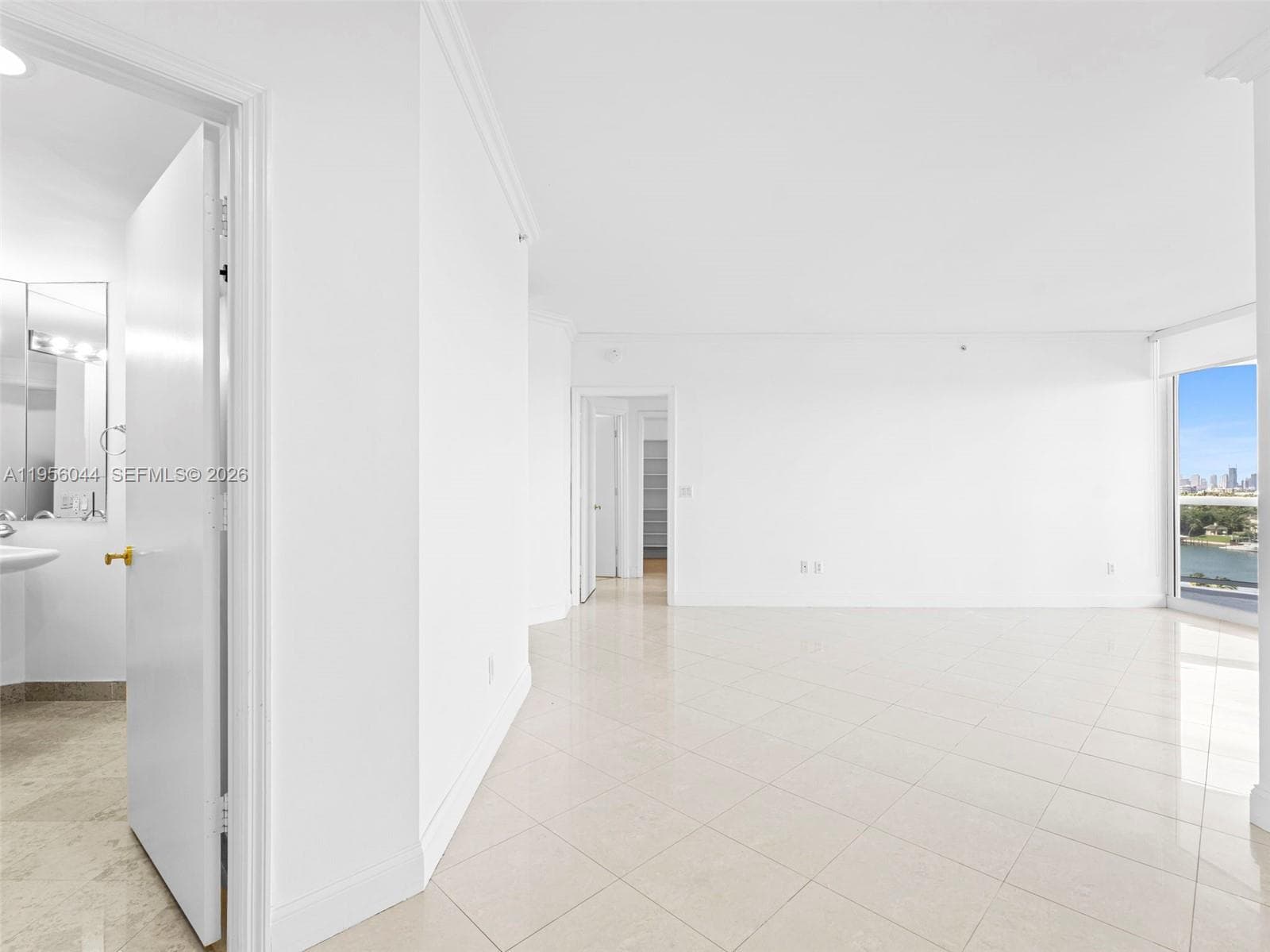 806 photo 9