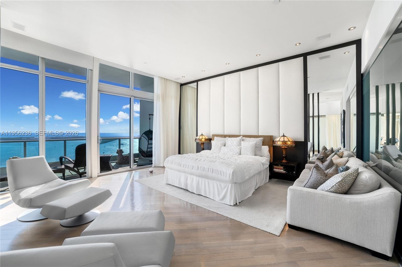 1331 Brickell Bay Dr PH4605 photo 12