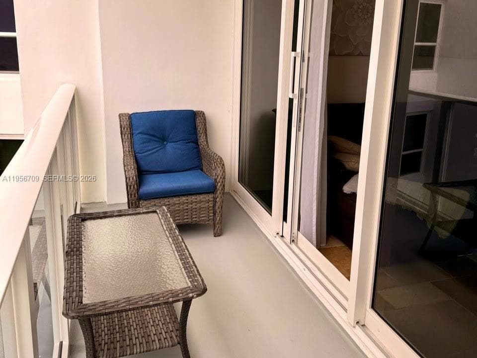 3505 S Ocean Dr 619 photo 11