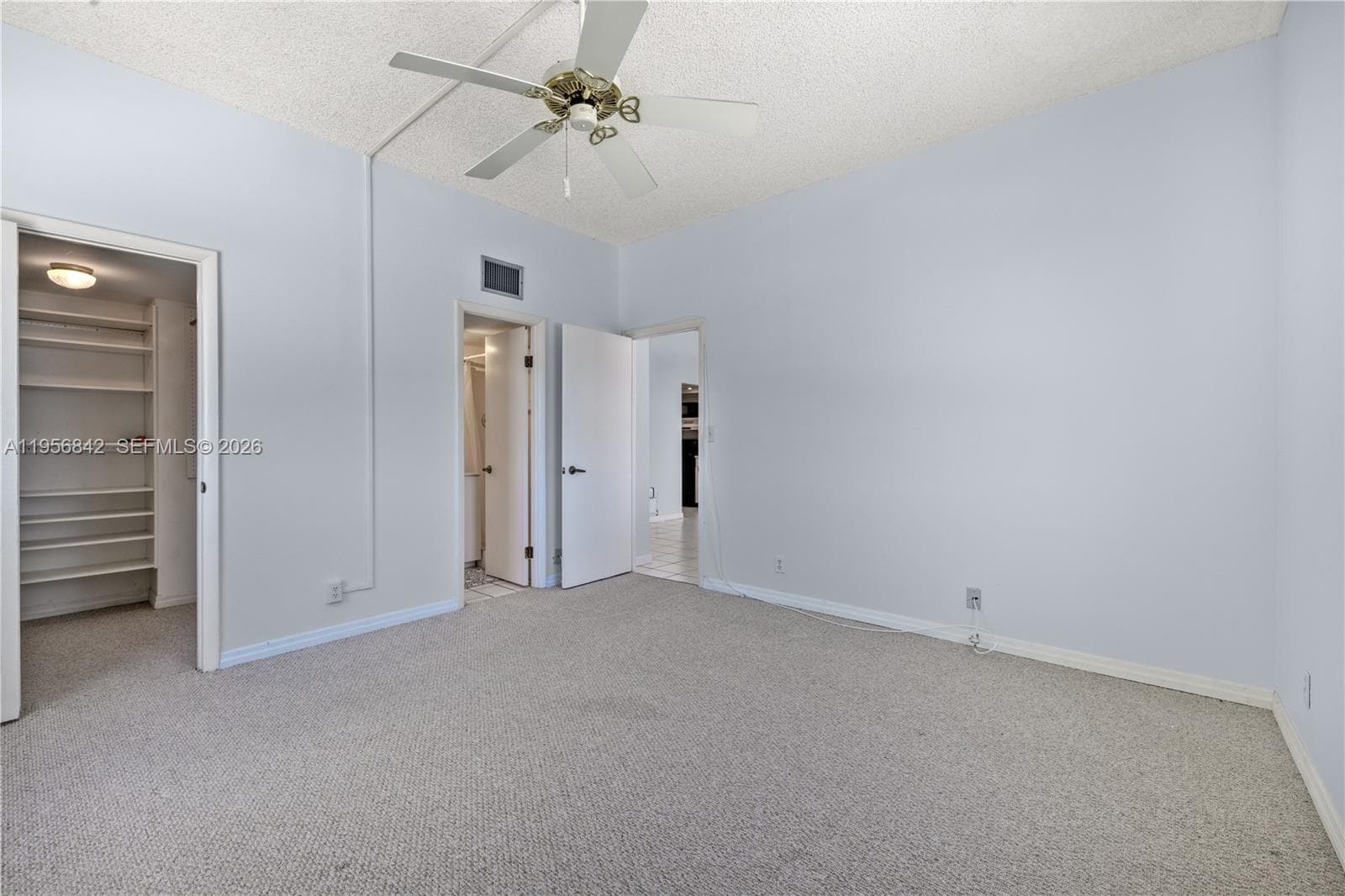 2000 Coco Plum Dr 106 photo 9