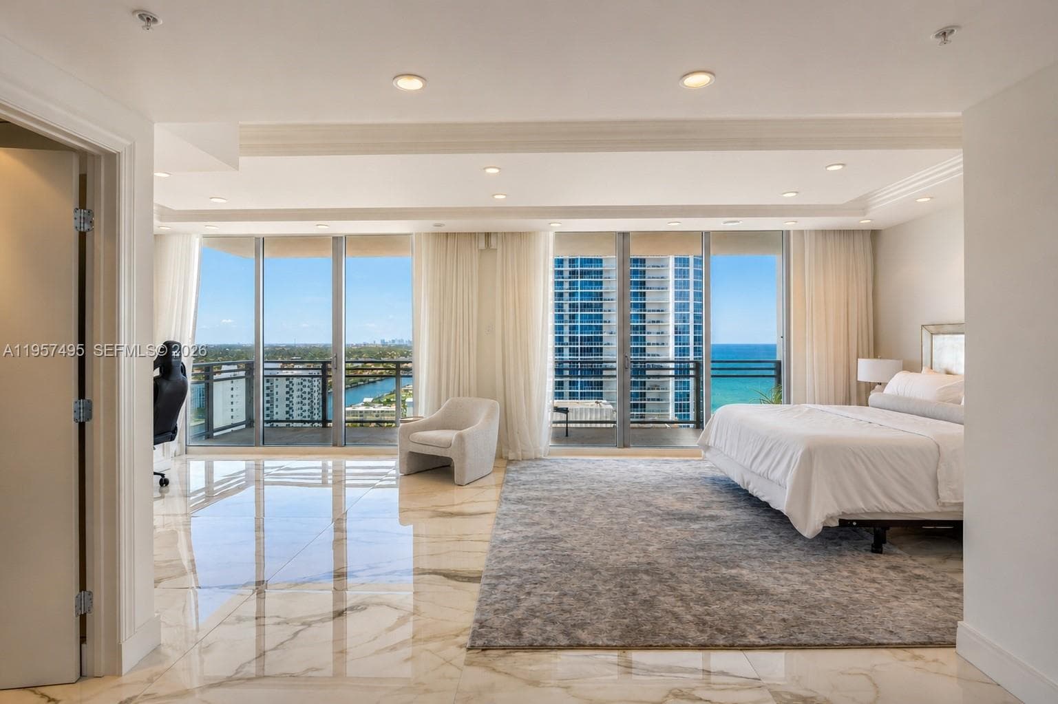 3535 Ocean Dr 2106 photo 23