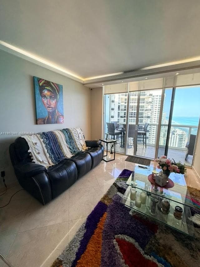 1830 S Ocean Dr 3810 photo 7