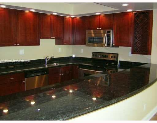 19390 Collins Ave 1220 photo 1