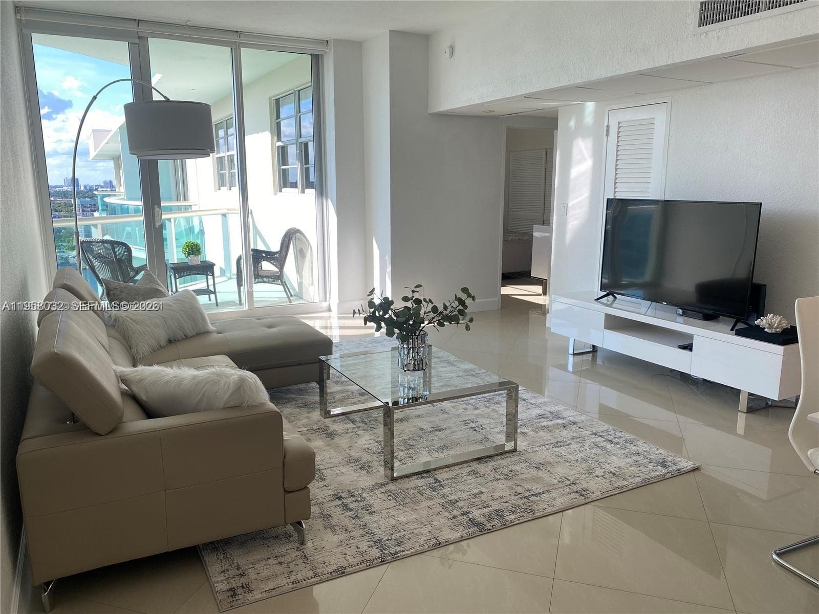 3801 S Ocean Dr PH16S photo 1