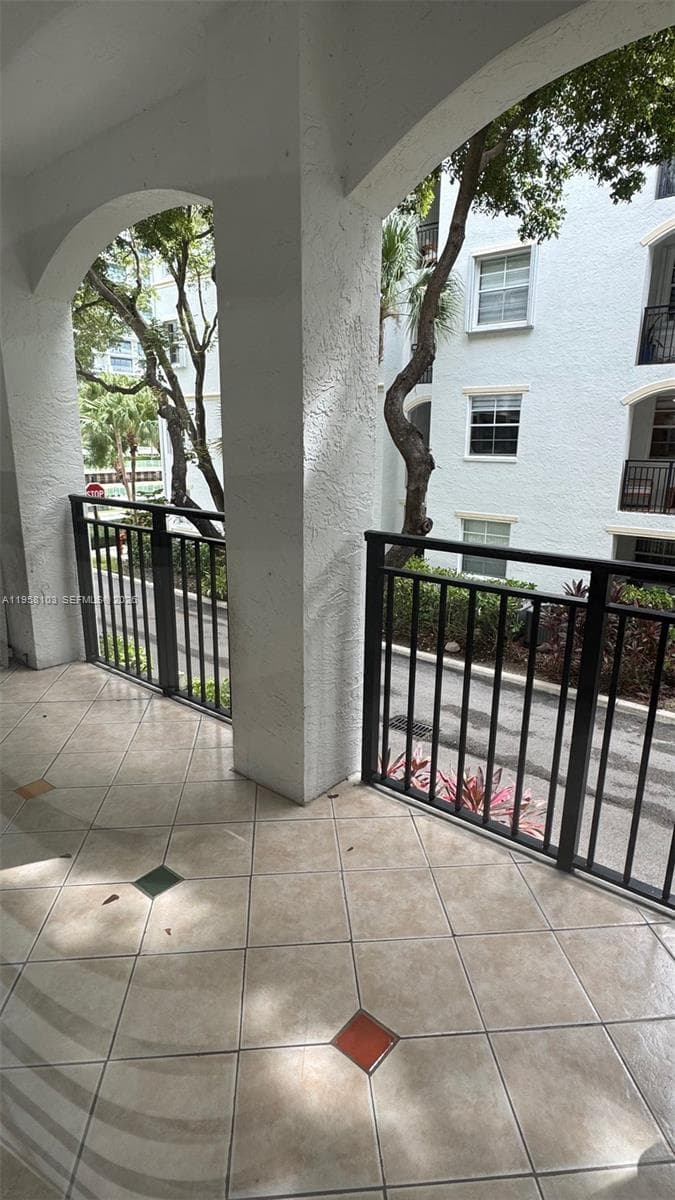 3215 NE 184th St 14208 photo 17