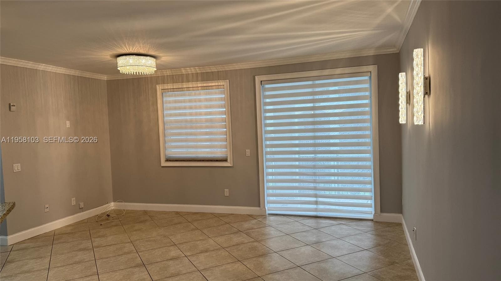 3215 NE 184th St 14208 photo 3