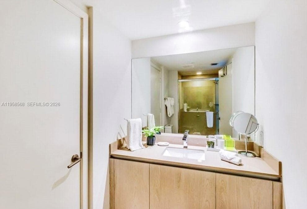 4111 Ocean Dr 3304 photo 15