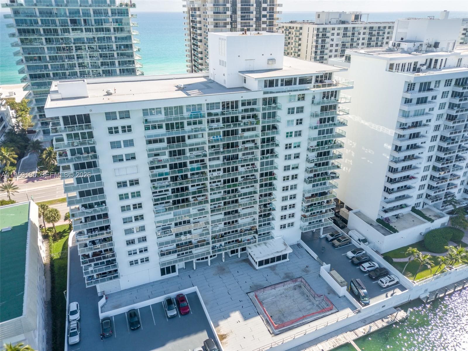 5750 Collins Ave 6J photo 4