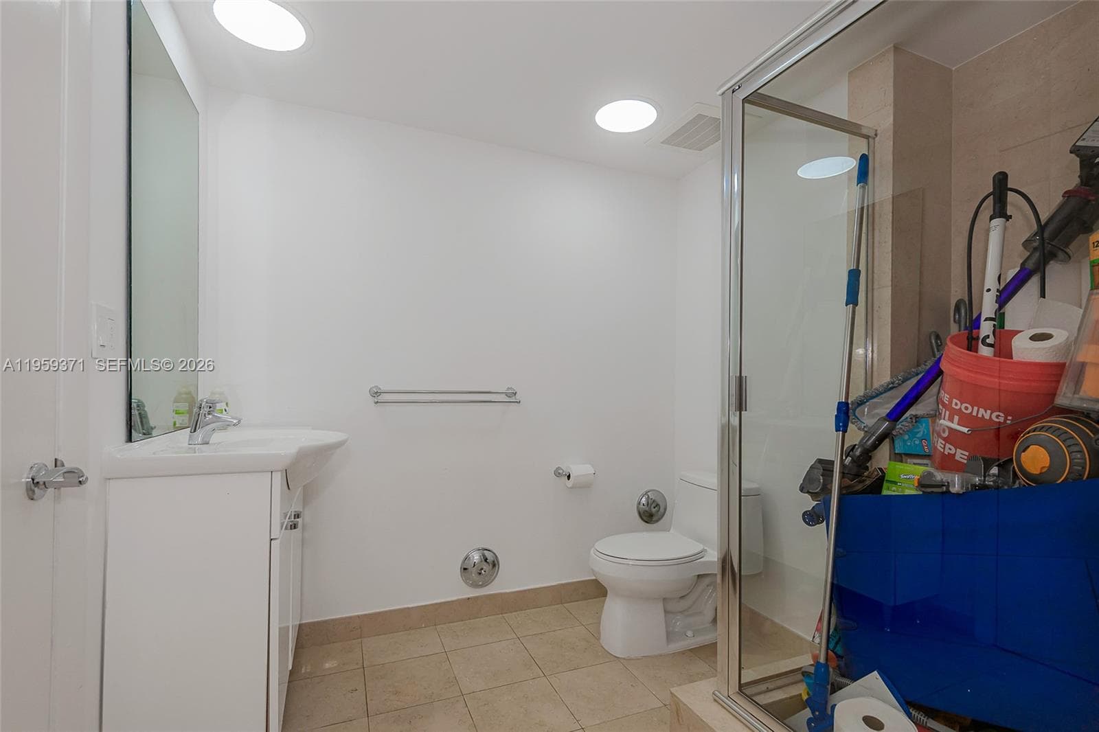 1850 Ocean Dr 408 photo 14