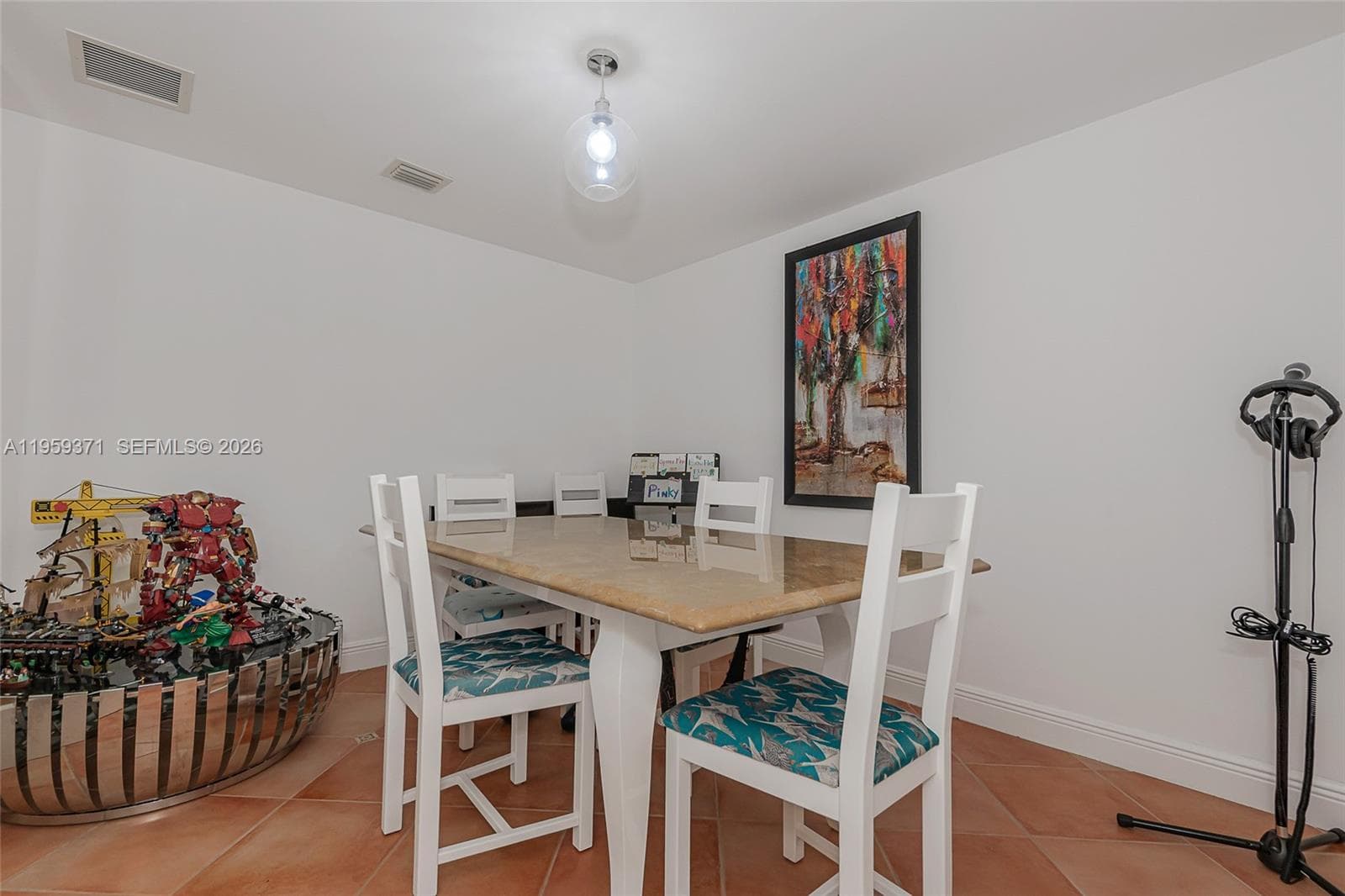 1850 Ocean Dr 408 photo 15