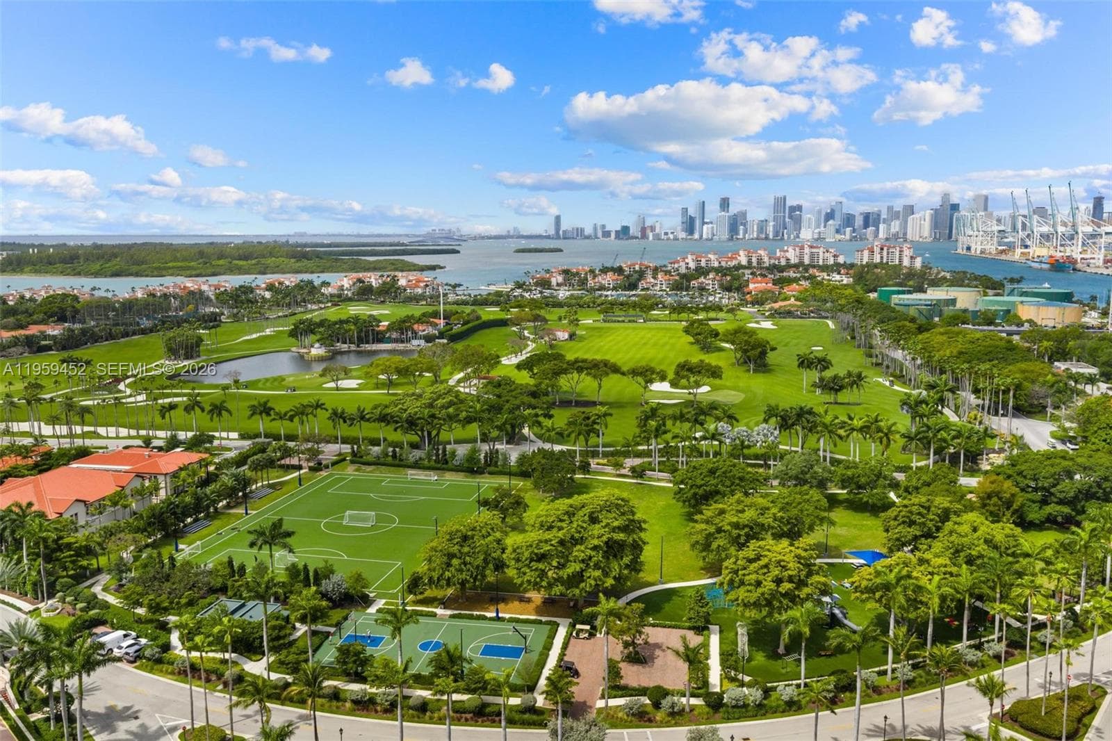 7600 N Fisher Island Dr 7662 photo 13