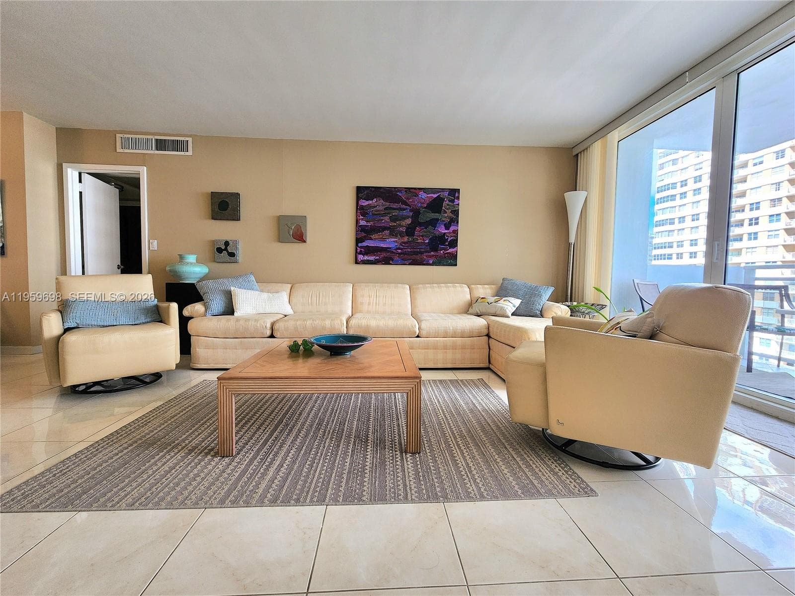 2030 S Ocean Dr 823 photo 20