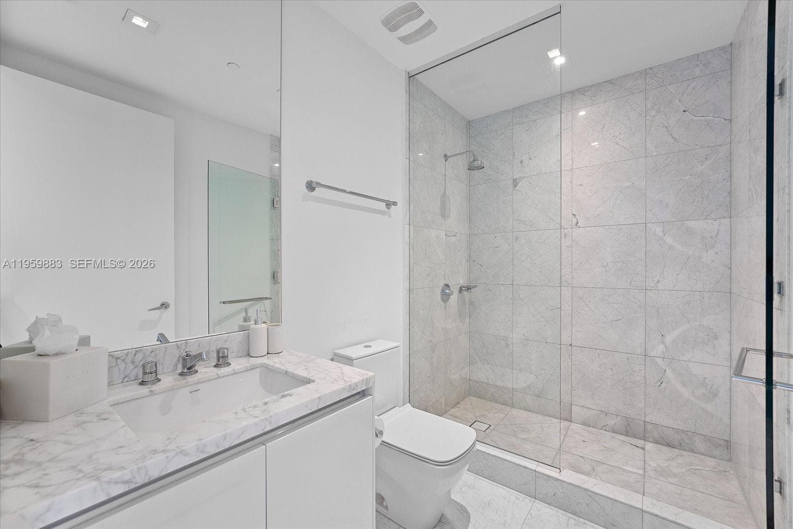 16901 Collins Ave 2503 photo 22