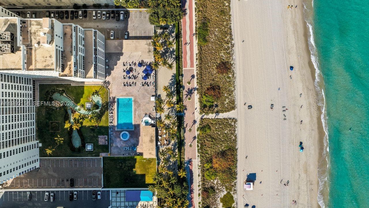 5005 Collins Ave 504 photo 7
