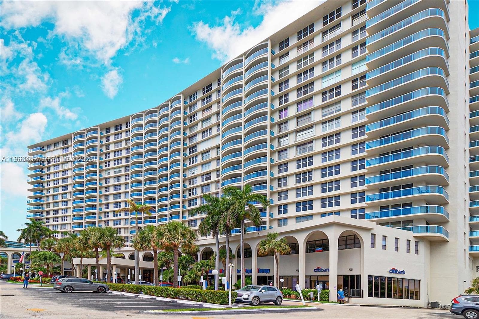 3800 S Ocean Dr 508 photo 2