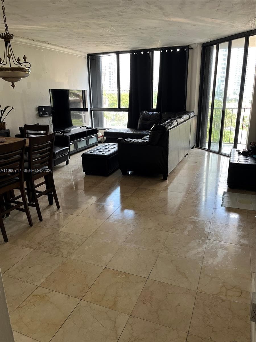 520 Brickell Key Dr A610 photo 5