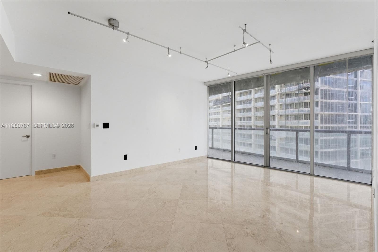 475 Brickell Ave 3513 photo 3