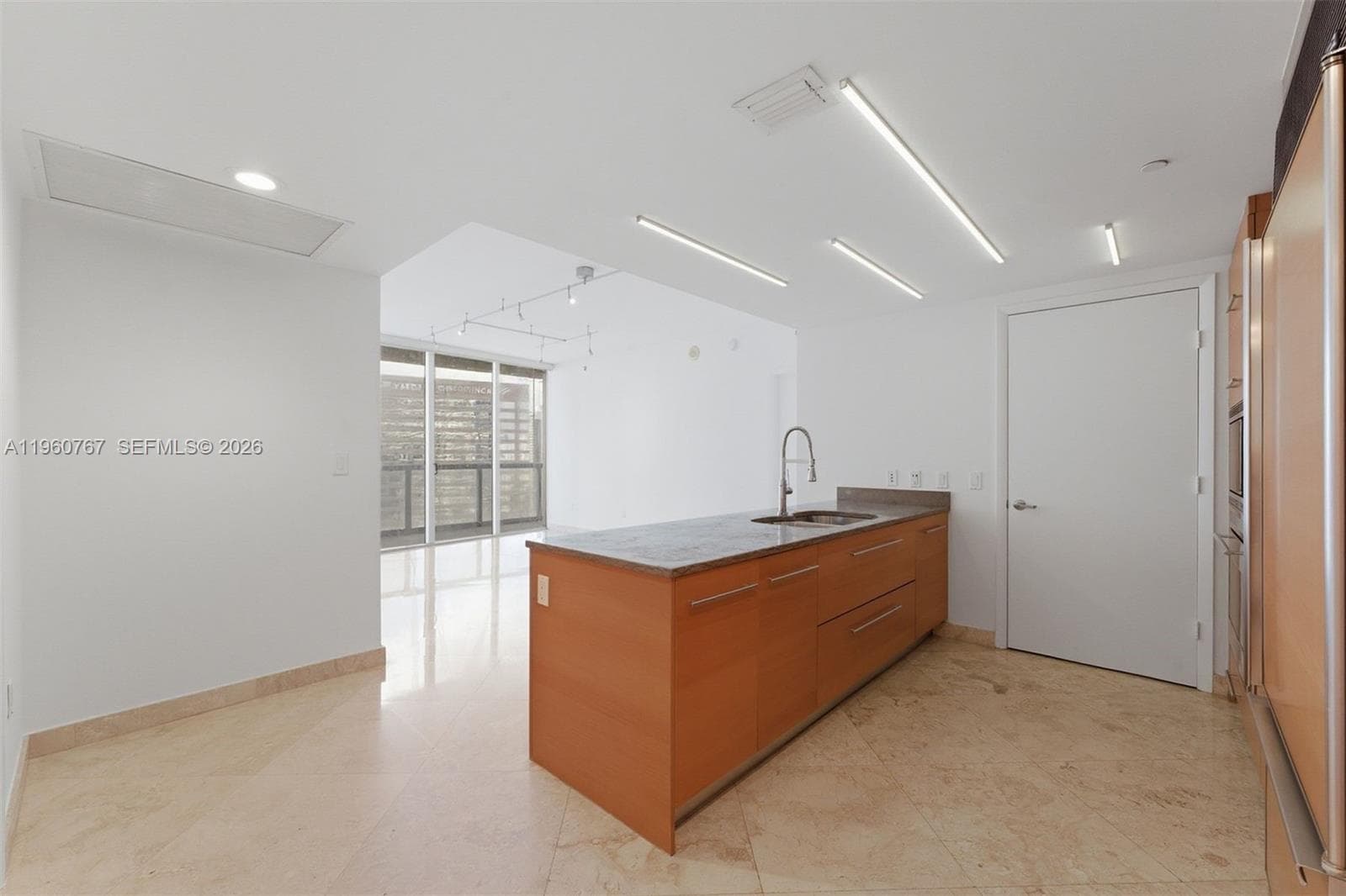 475 Brickell Ave 3513 photo 4