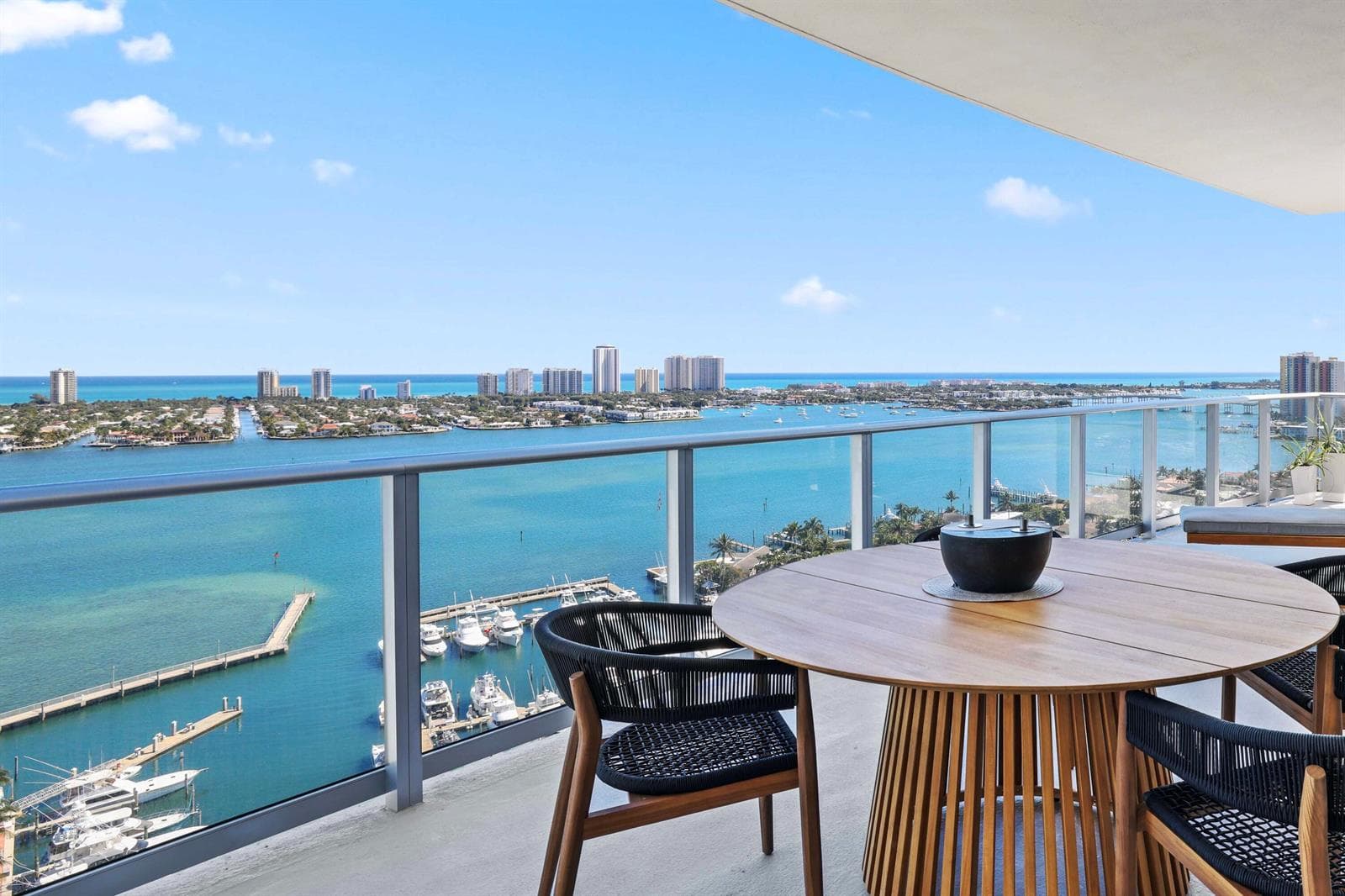 220 Lake Shore Drive 2112 photo 3