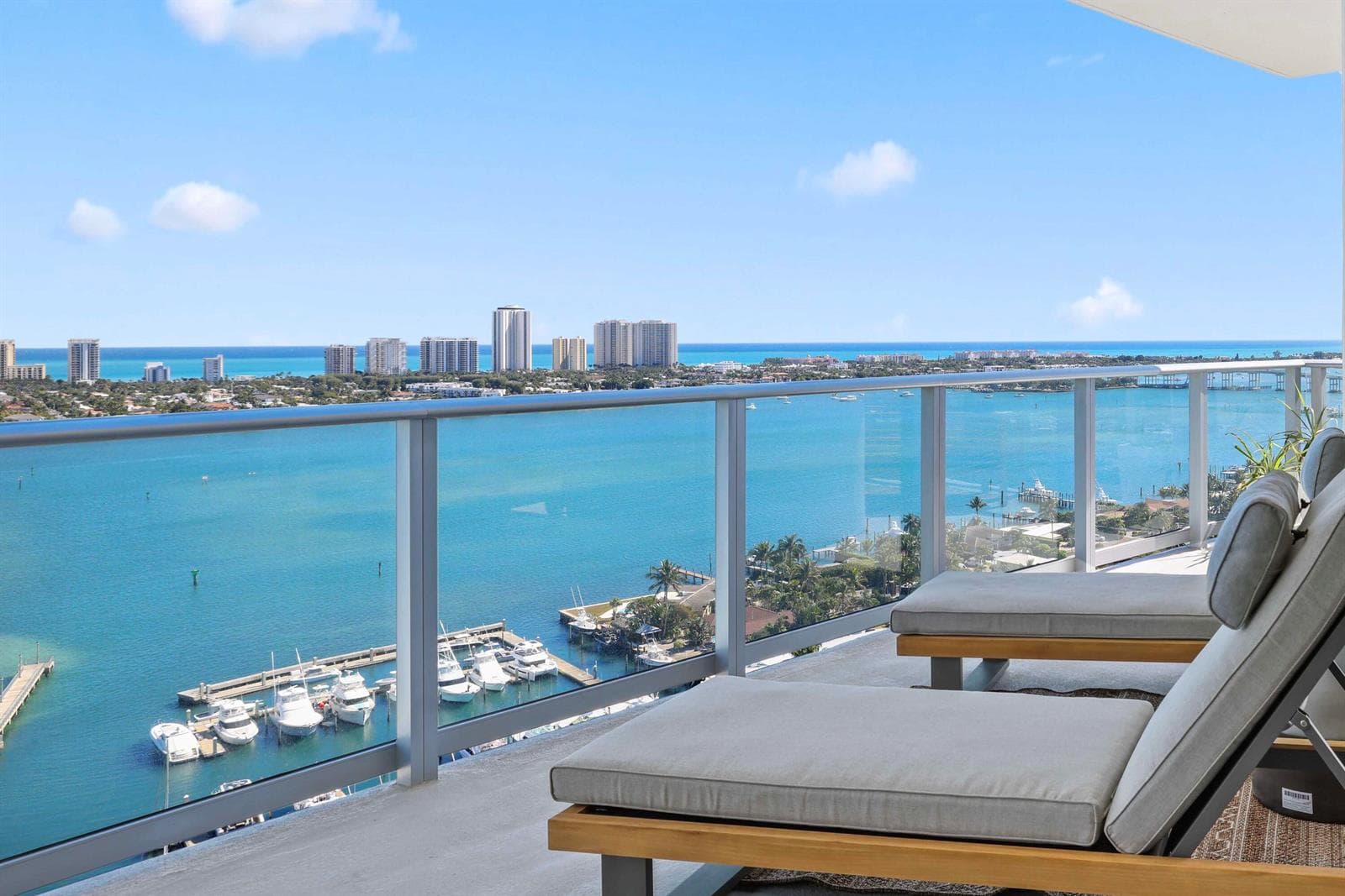 220 Lake Shore Drive 2112 photo 1