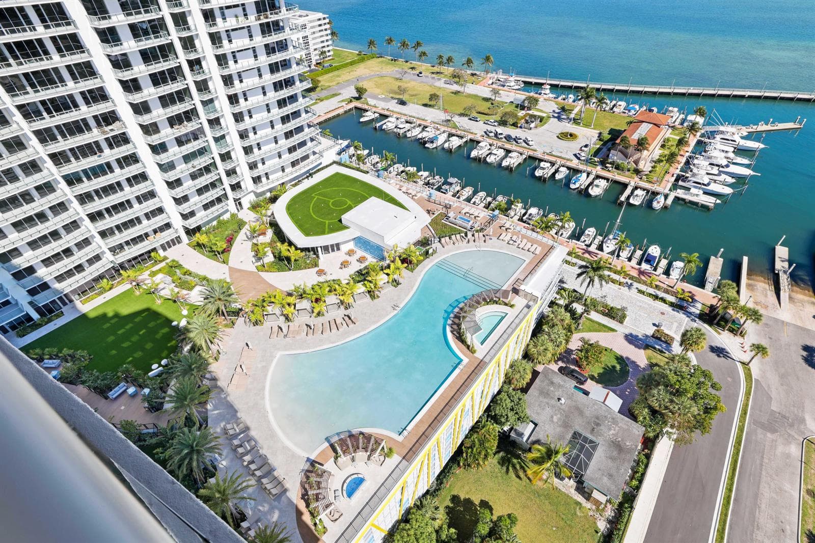 220 Lake Shore Drive 2112 photo 5