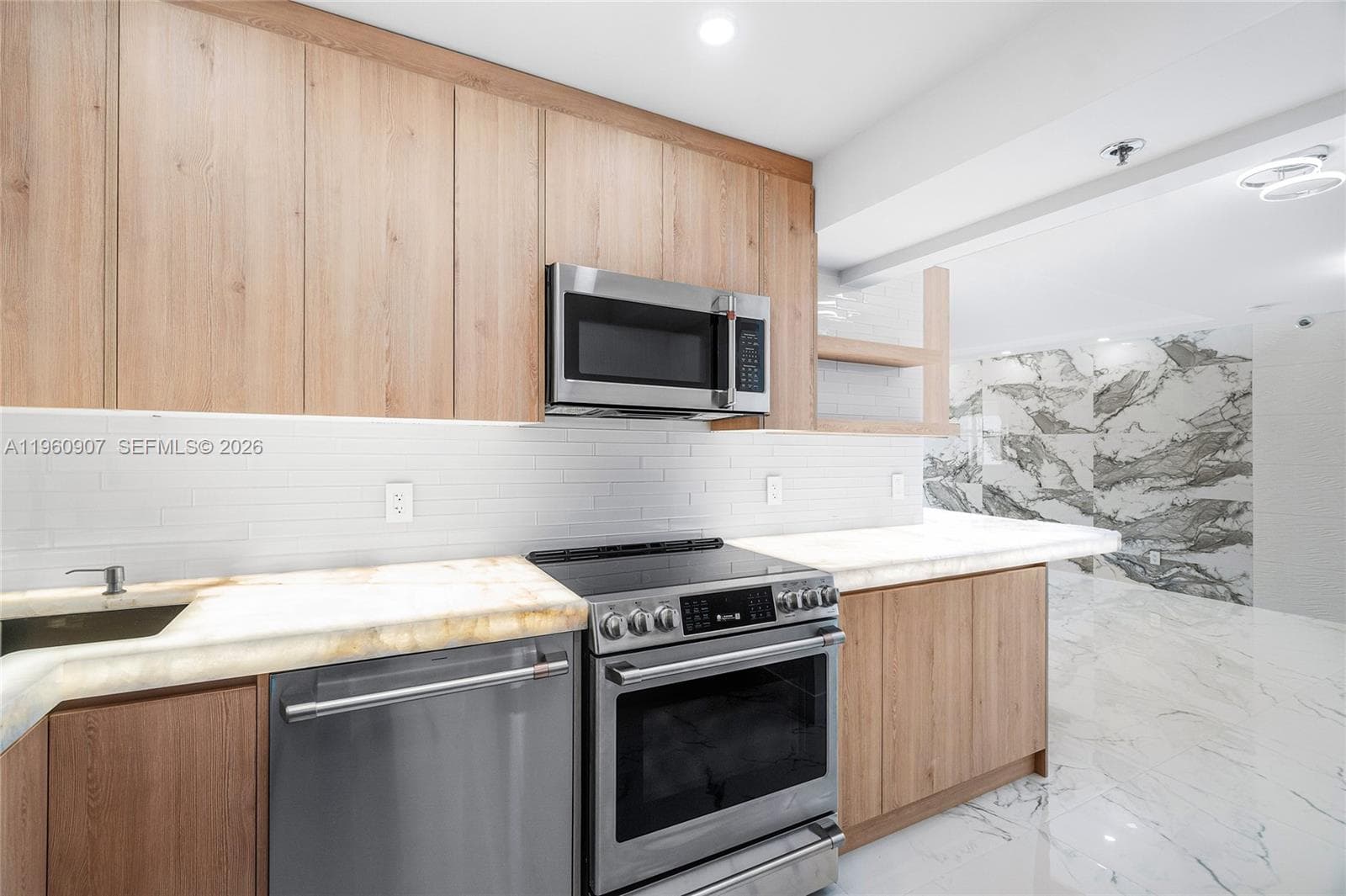 4505 Ocean Blvd 703 photo 7