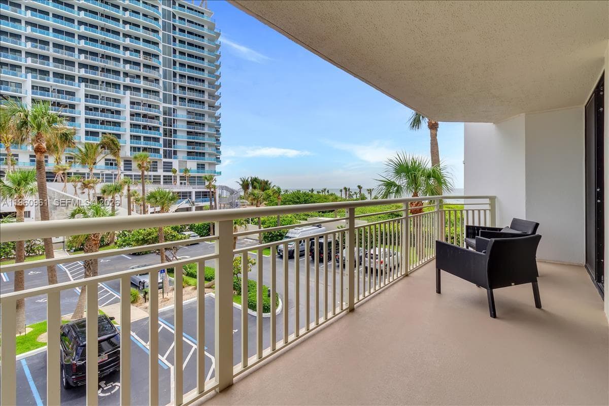 3000 Ocean Dr 3B photo 23