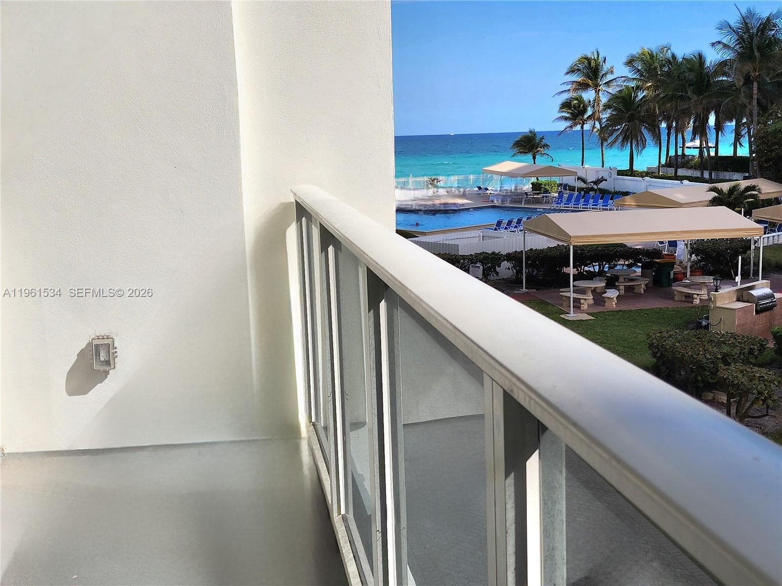 3505 S Ocean Dr 218 photo 4