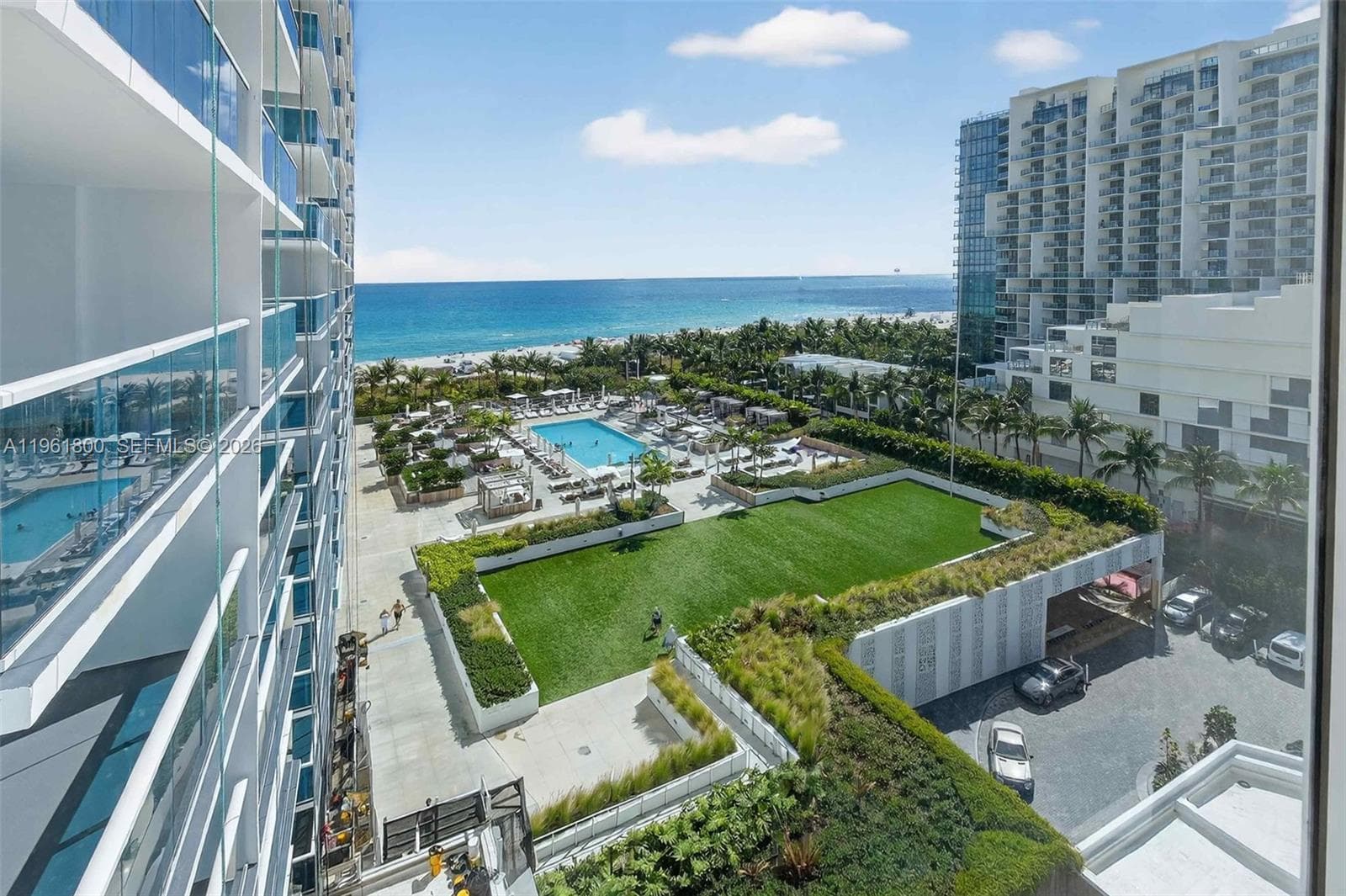 2301 Collins Ave 943 photo 3