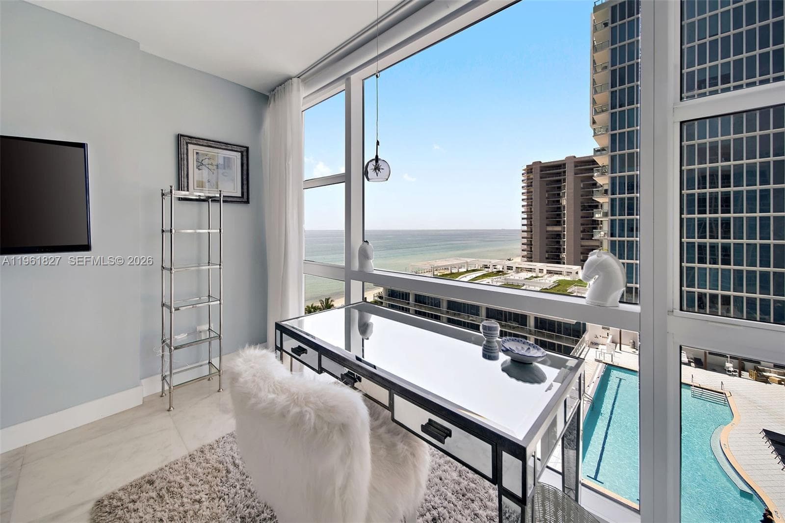 6801 Collins Ave 1110 (Door 1106) photo 5