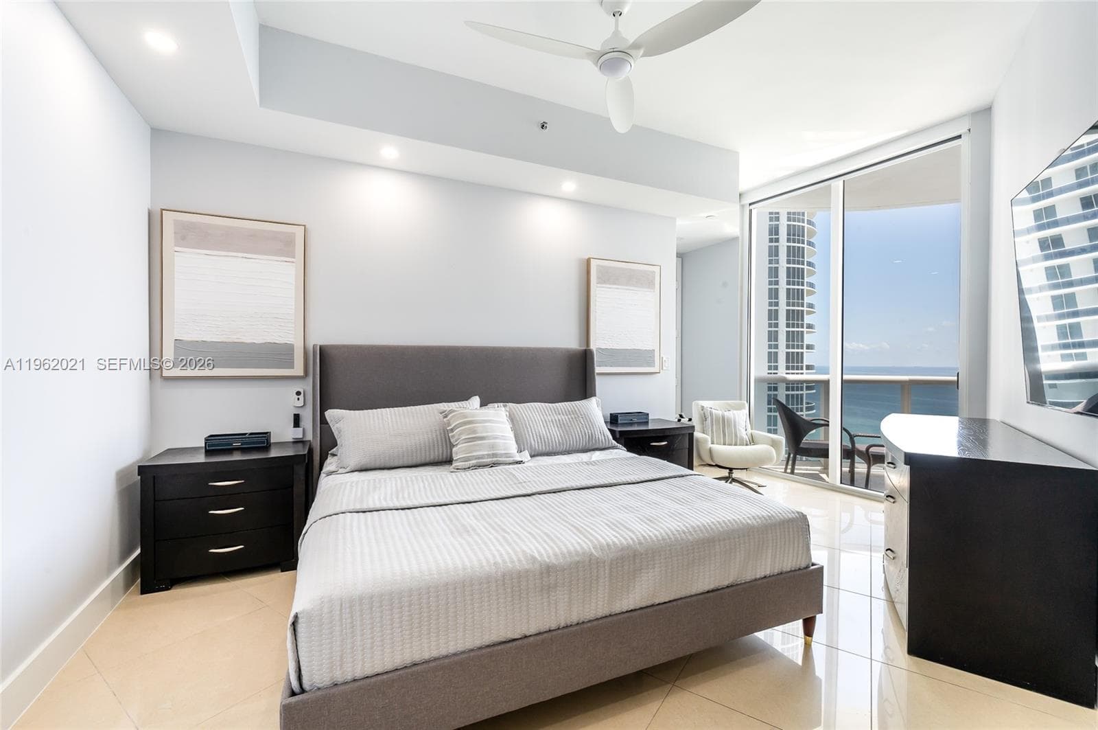 15901 Collins Ave 2303 photo 17